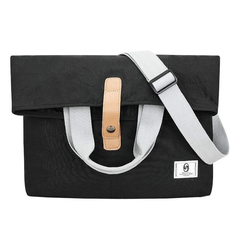 Stylish bag for work and travel