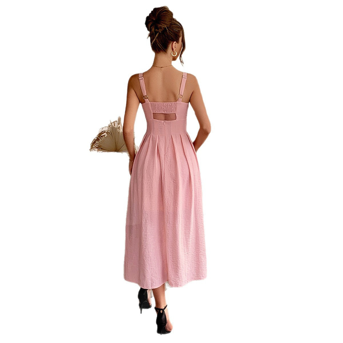 Strap top pleated long dress for women's wear
