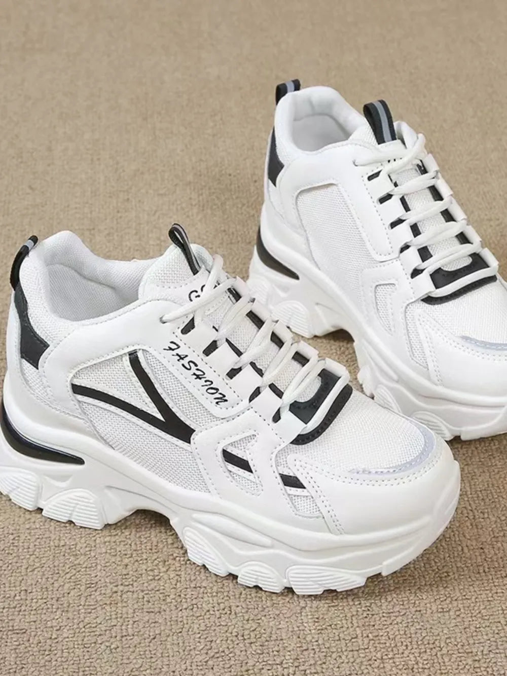 Chunky sole fashion sneakers