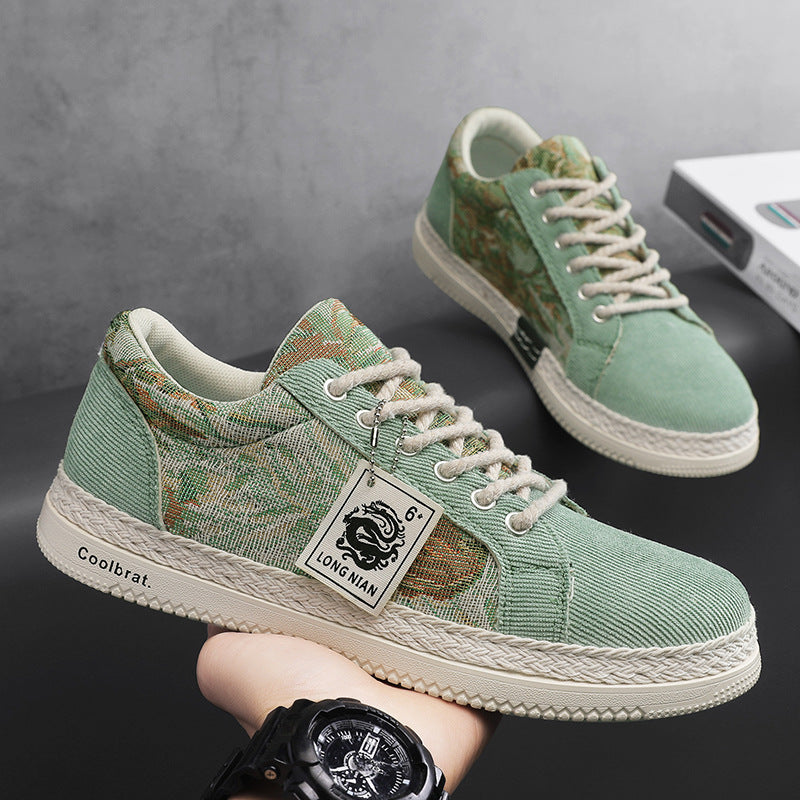 casual men’s sports sneakers