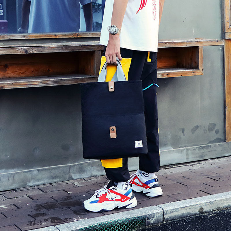 Men’s crossbody diagonal bag in black
