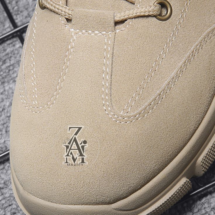 high-top casual men’s boots