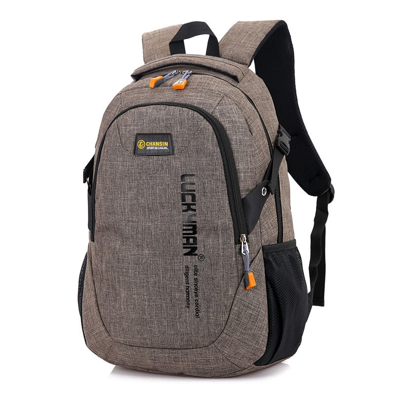 Comfortable shoulder straps on student backpack
Casual everyday backpack for college boys