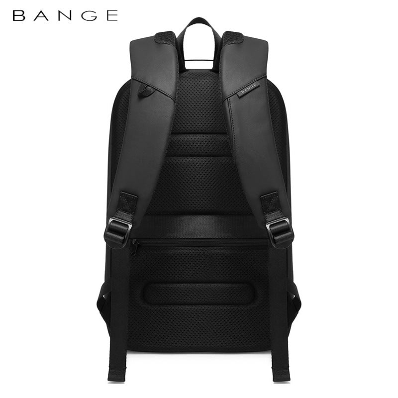 Close-up of USB port on side of BANGE bag