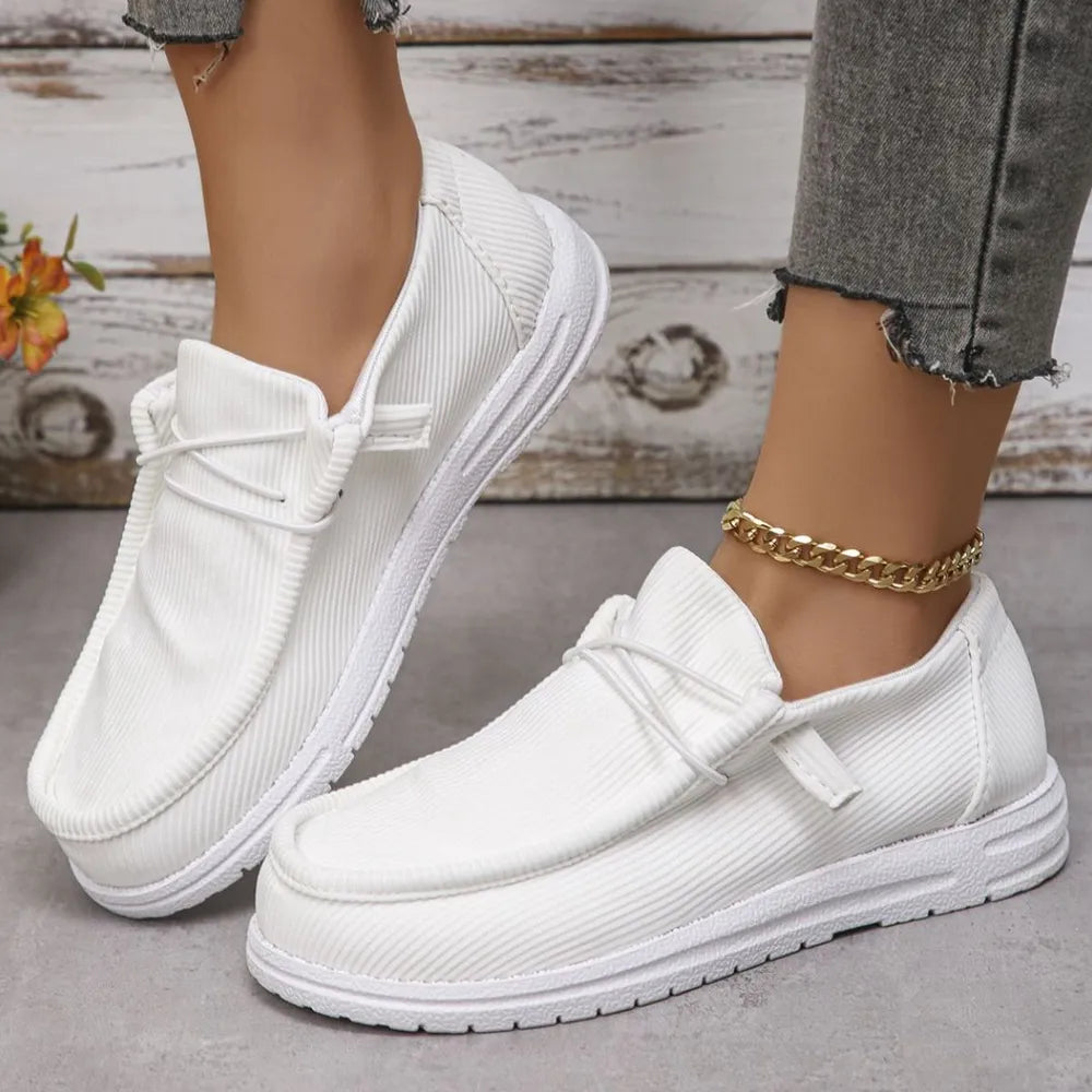 Lace-up canvas shoes front angle