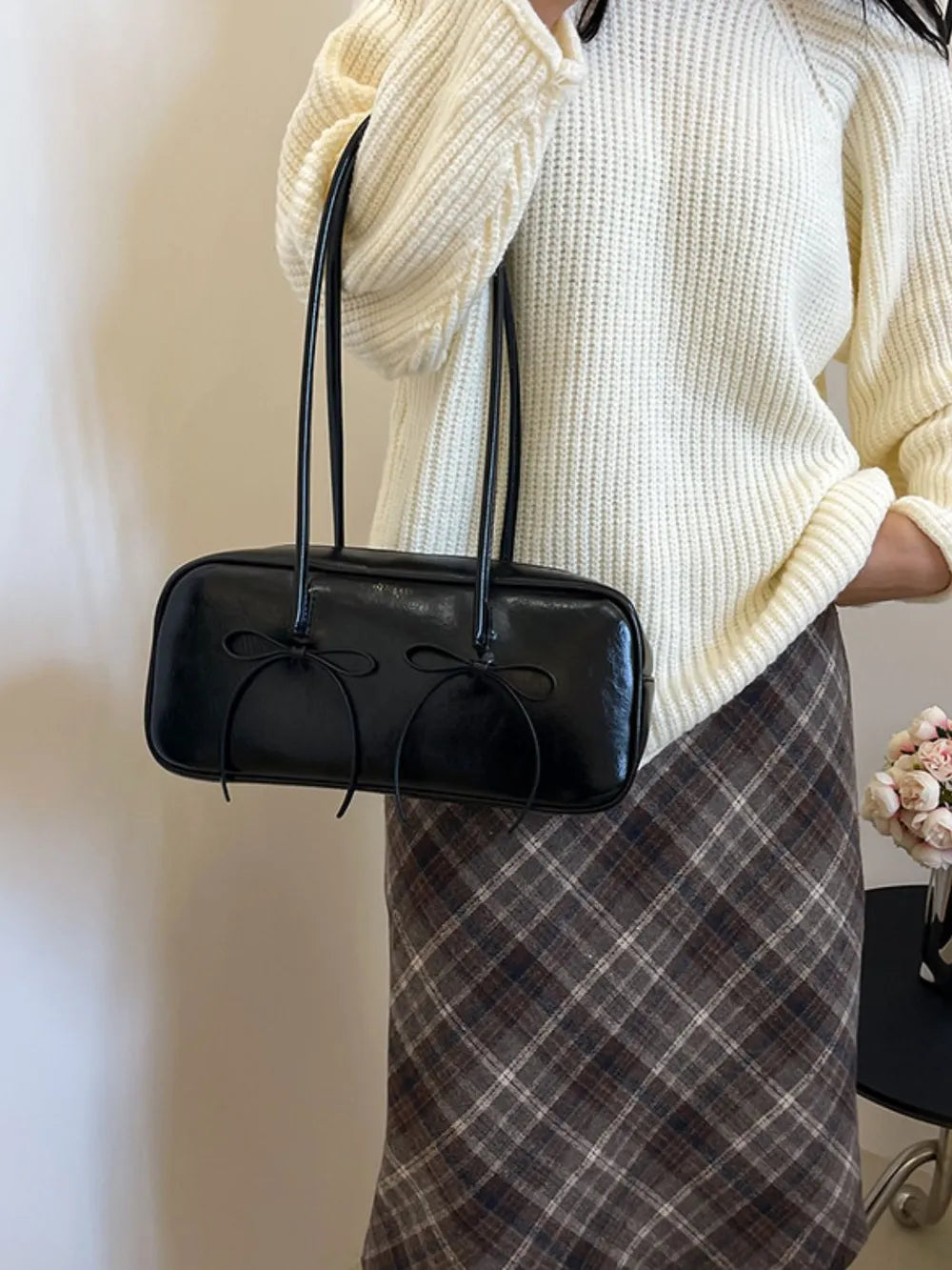 Casual elegant shoulder bag