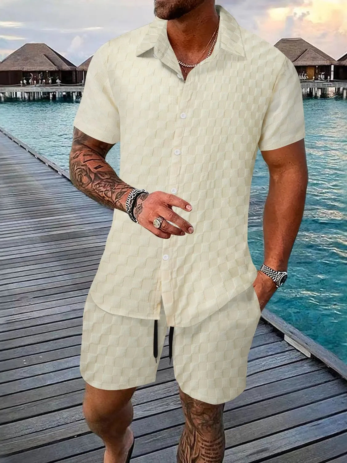 Breathable fabric detail of the men's plus size set
798cd0d3-89ad-474f-a089-7e8b9e3831fb-Max-Origin