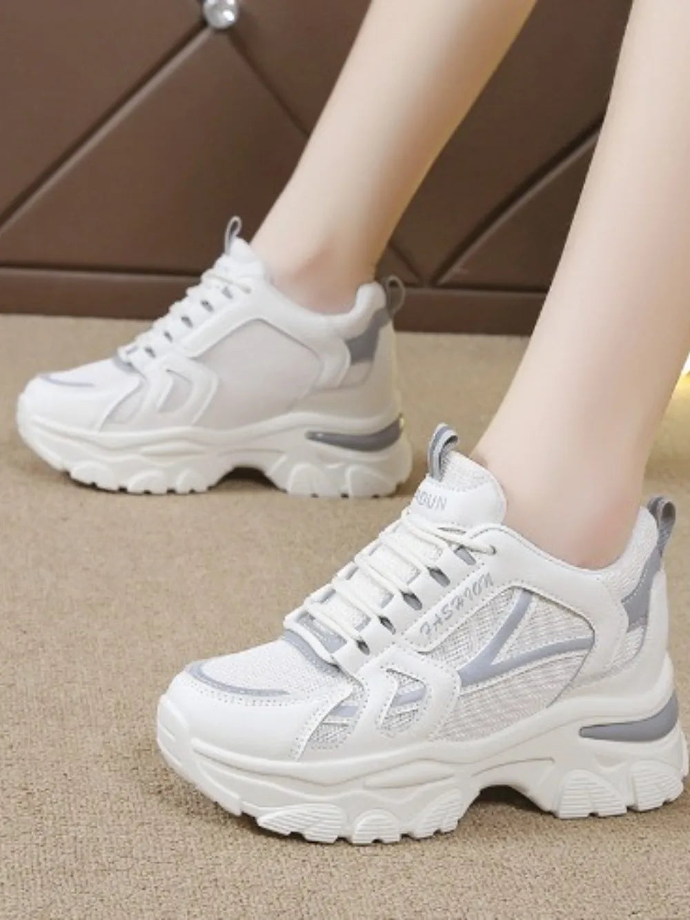 Lace-up casual sneakers for women