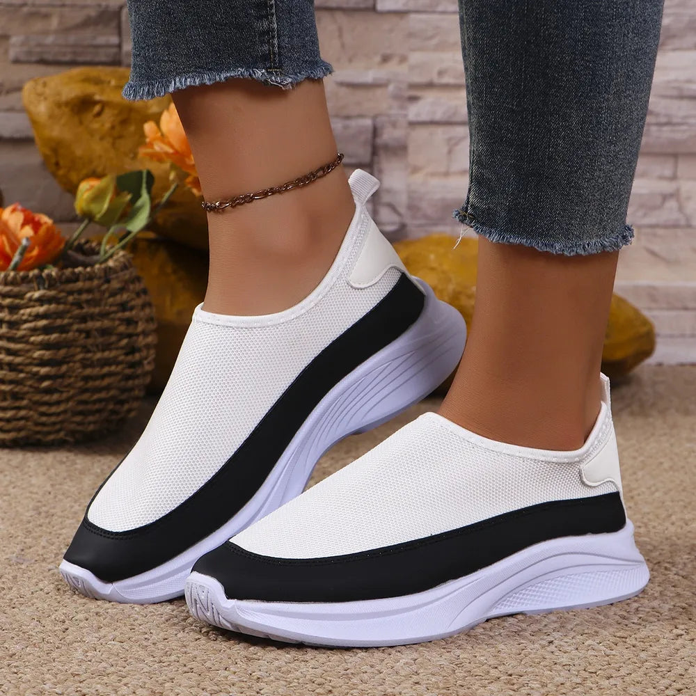 Breathable mesh slip-on casual shoes