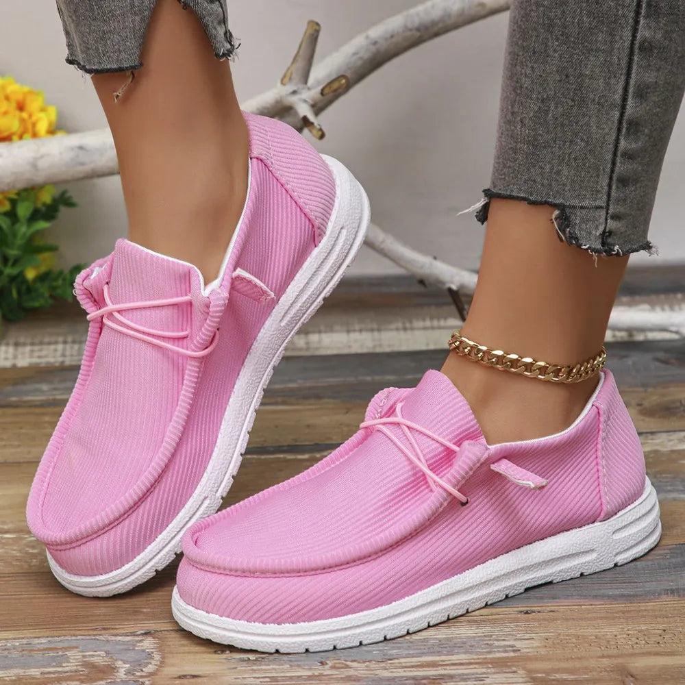 Classic round toe canvas sneakers