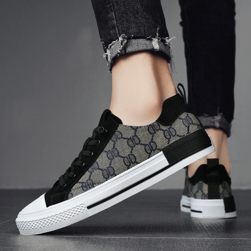 Comfortable low-top fashion shoes