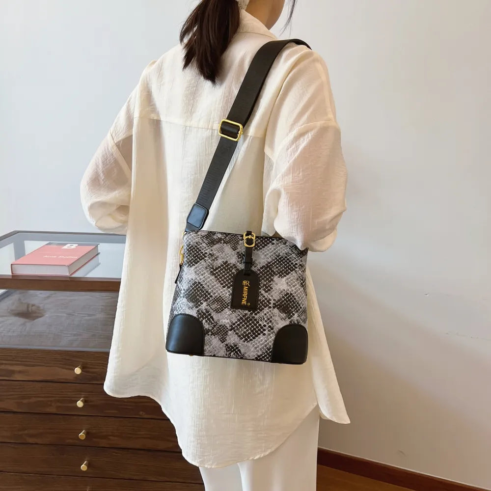 Elegant crossbody purse for women