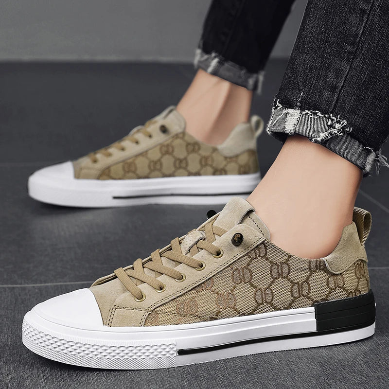 Men’s low cut board sneakers