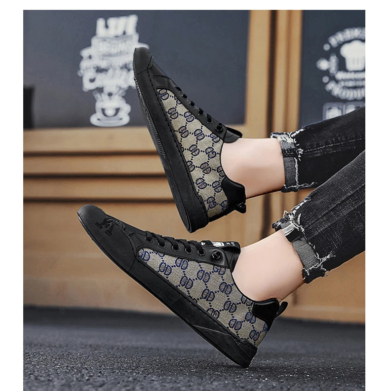 Youth style white shoes for men