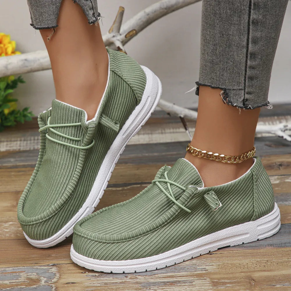 Breathable round toe canvas footwear