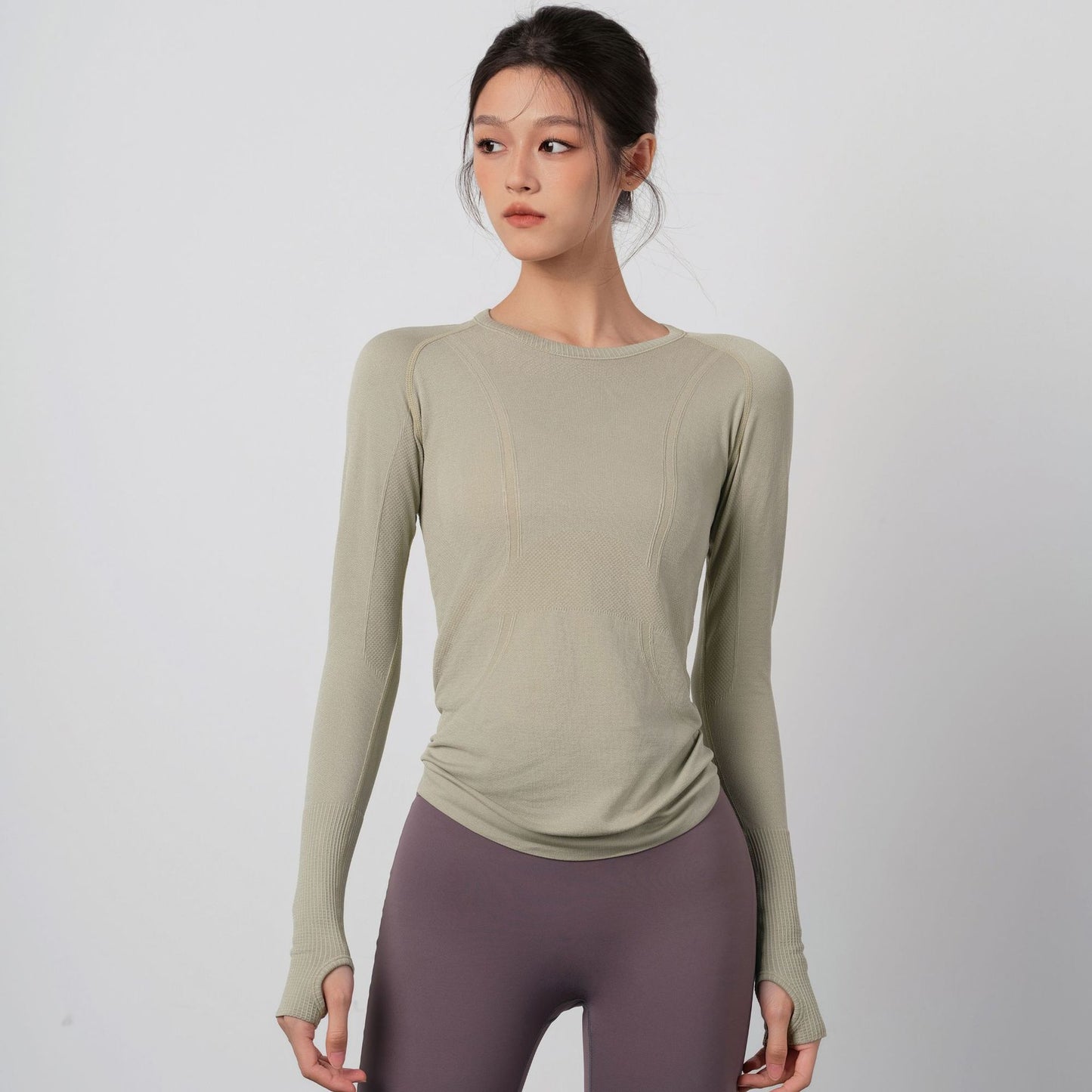 Seamless long sleeve yoga shirt