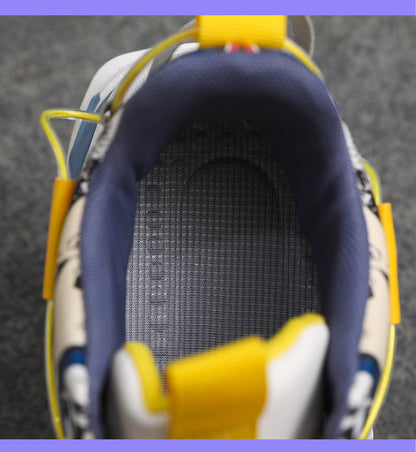 thick-soled casual sneakers

