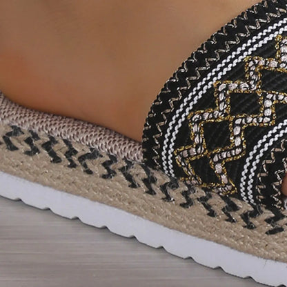 Trendy thick sole sandals

