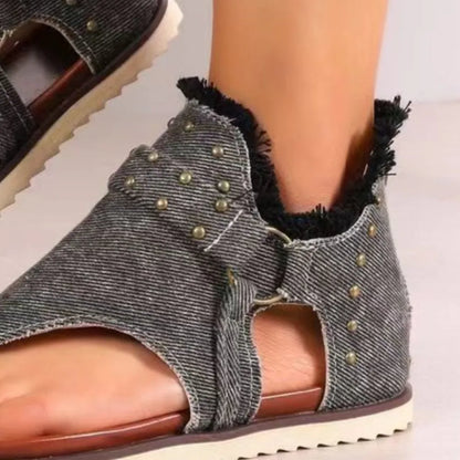 Summer fashion slip-on sandals

