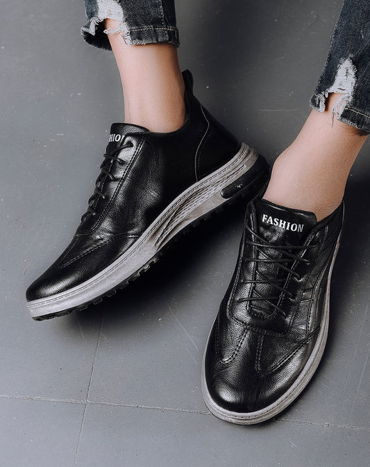 The 'City-Sleek' Casual Leather Low-Top Sneaker