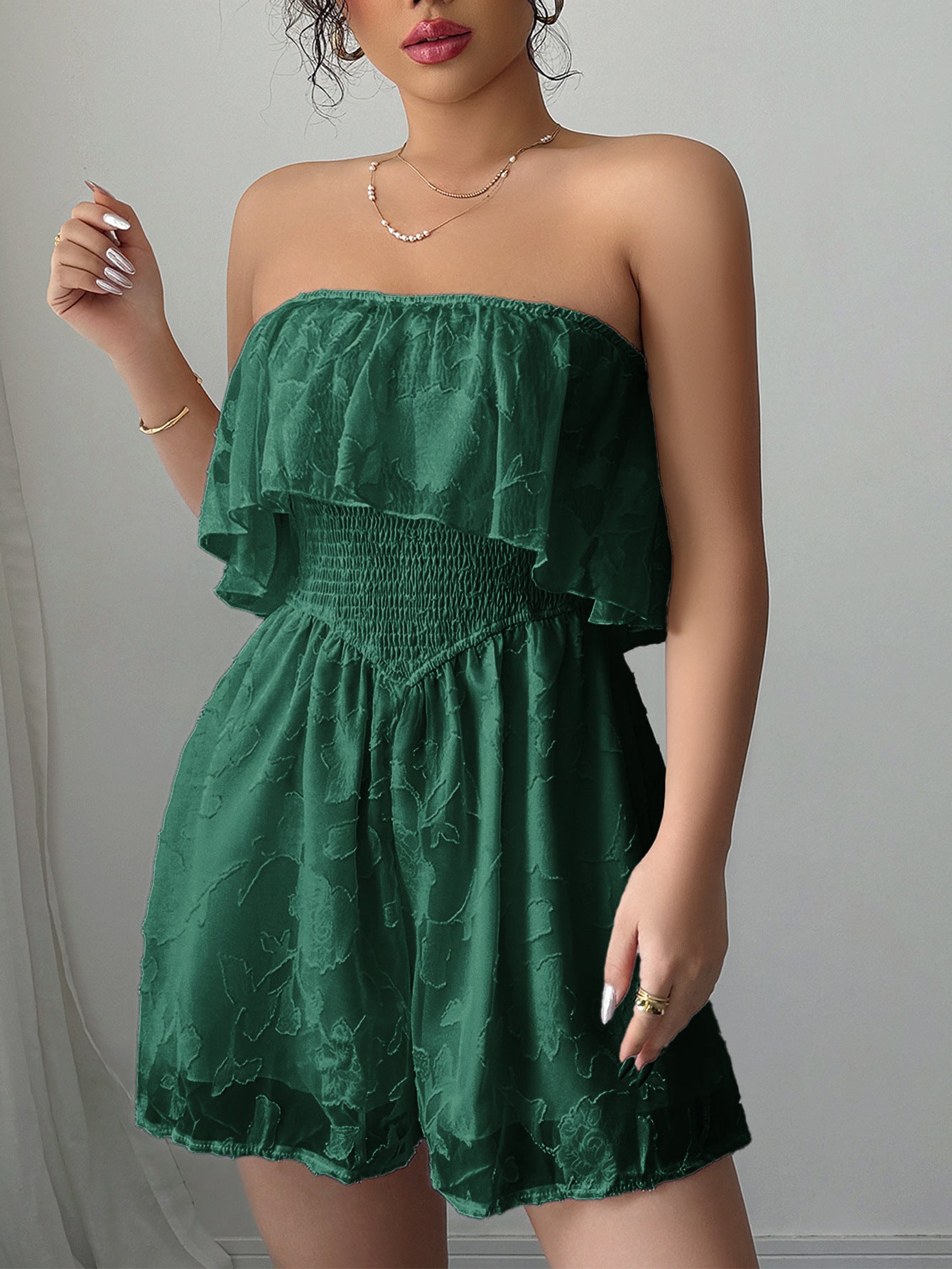 Bubble sleeve detailing close-up

