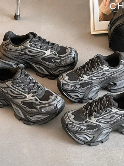 Trendy platform sneakers with ventilation

