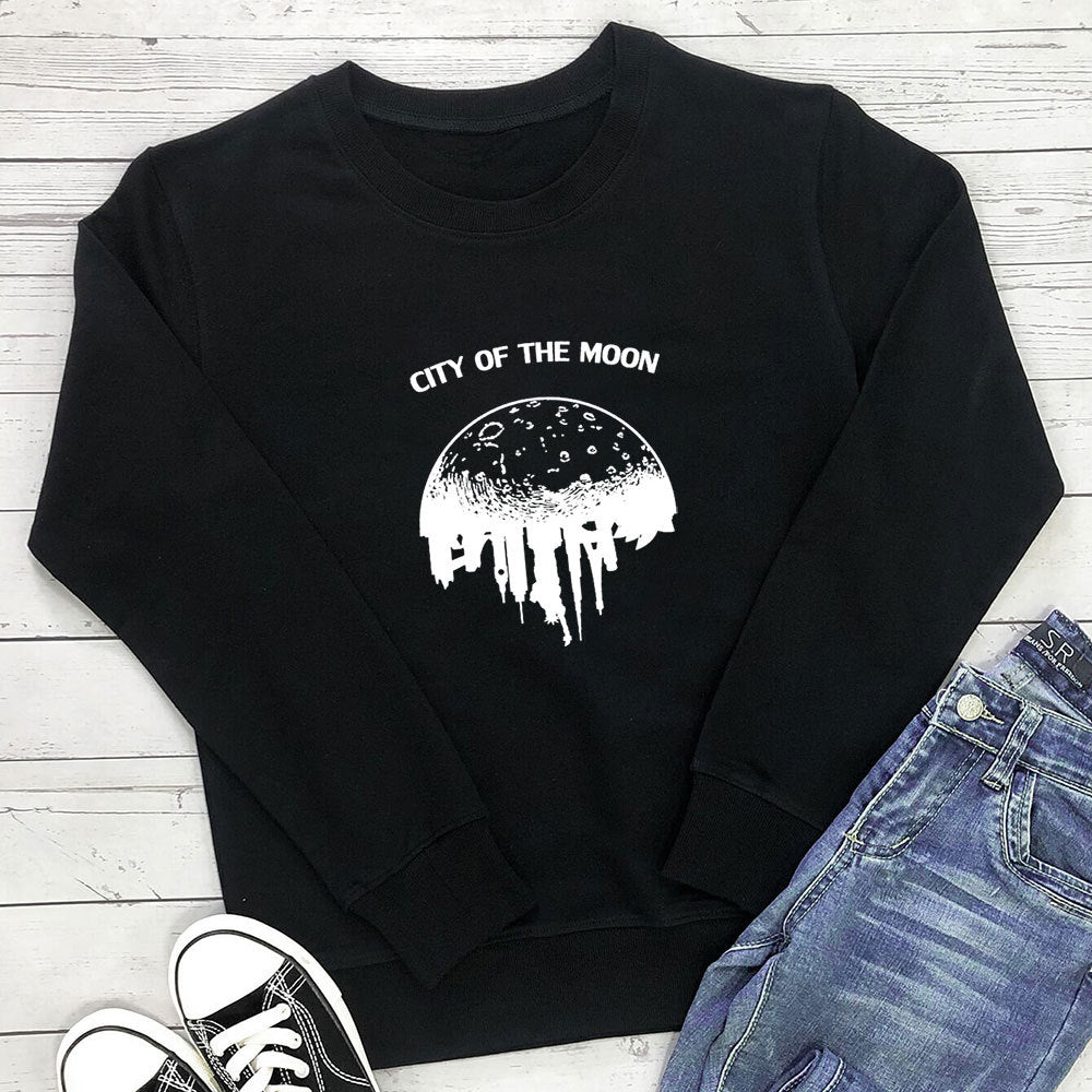 Moon print round neck long sleeved sweatshirt