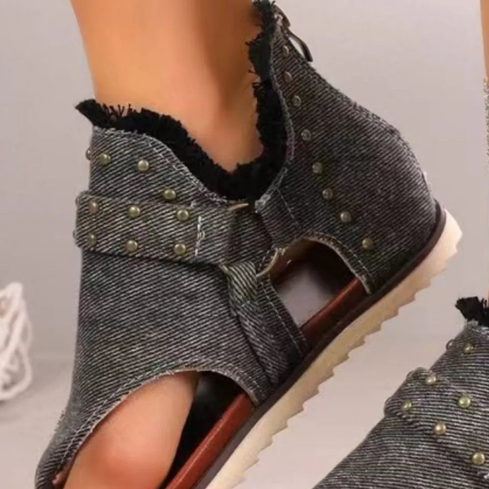 Summer fashion slip-on sandals

