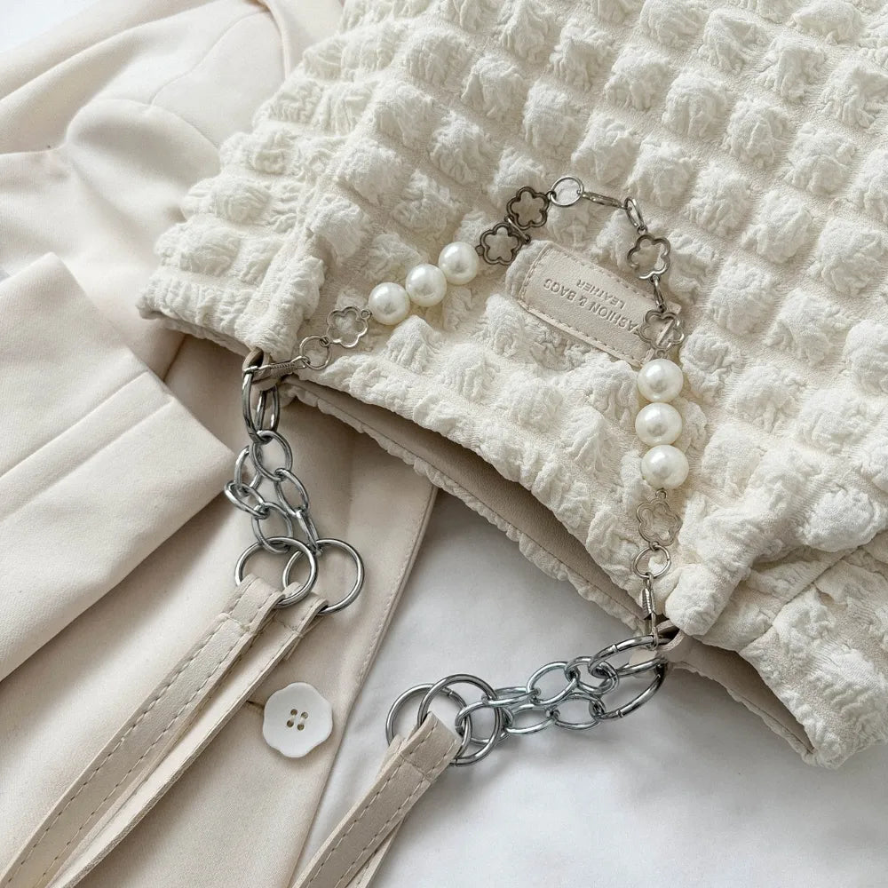 Lightweight shoulder bag

