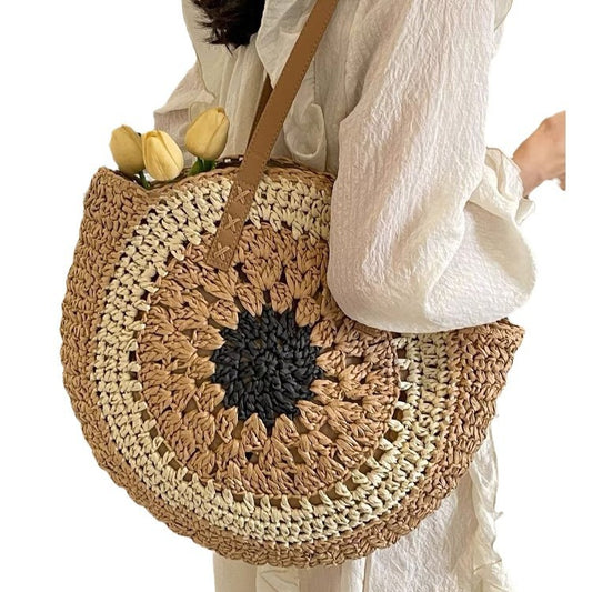 Colorful round woven beach bag

