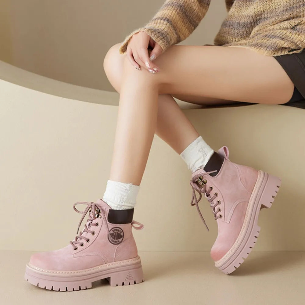 Chunky sole detail on women's combat boots

