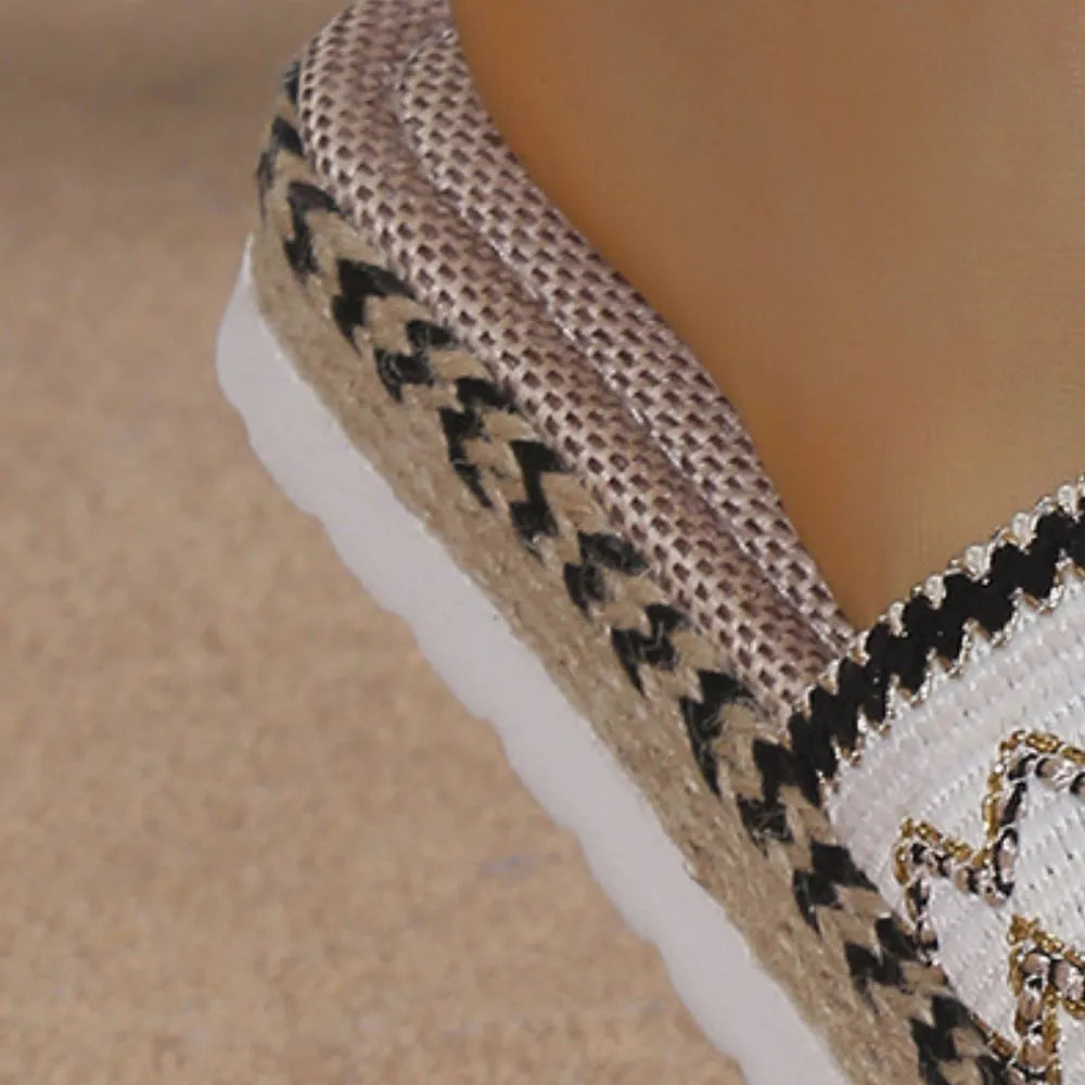 White open toe casual sandals

