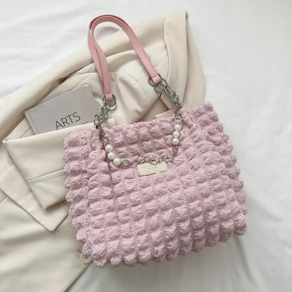 stylish women’s handbag

