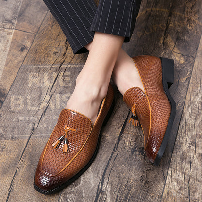 The 'Vantage' Pointed-Toe Leather Loafers