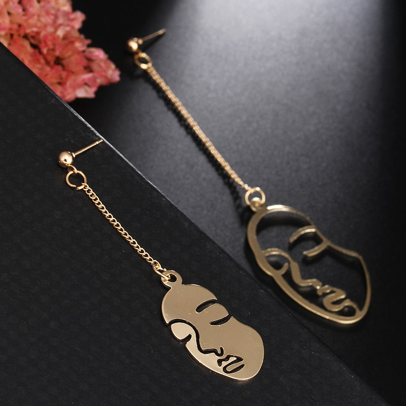Arrival Abstract Stylish Hollow Out Face Dangle Earrings Girls Statement Drop Earrings Statement Earrings A04