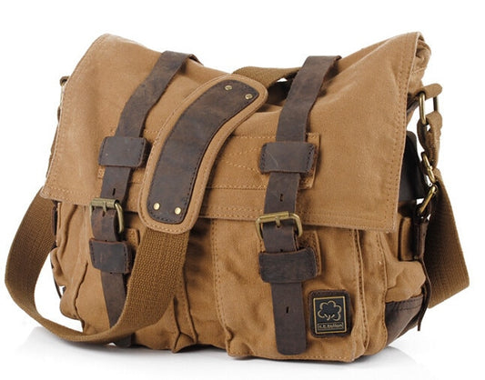 Men’s vintage crossbody bag with military style

