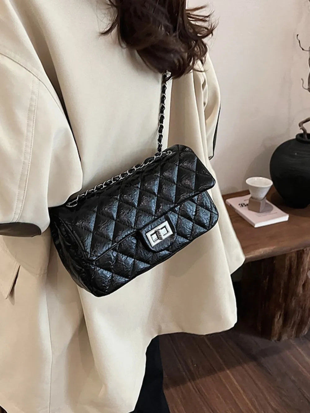 Chic rhombus shoulder purse

