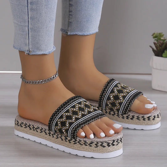 Women’s open toe platform sandals

