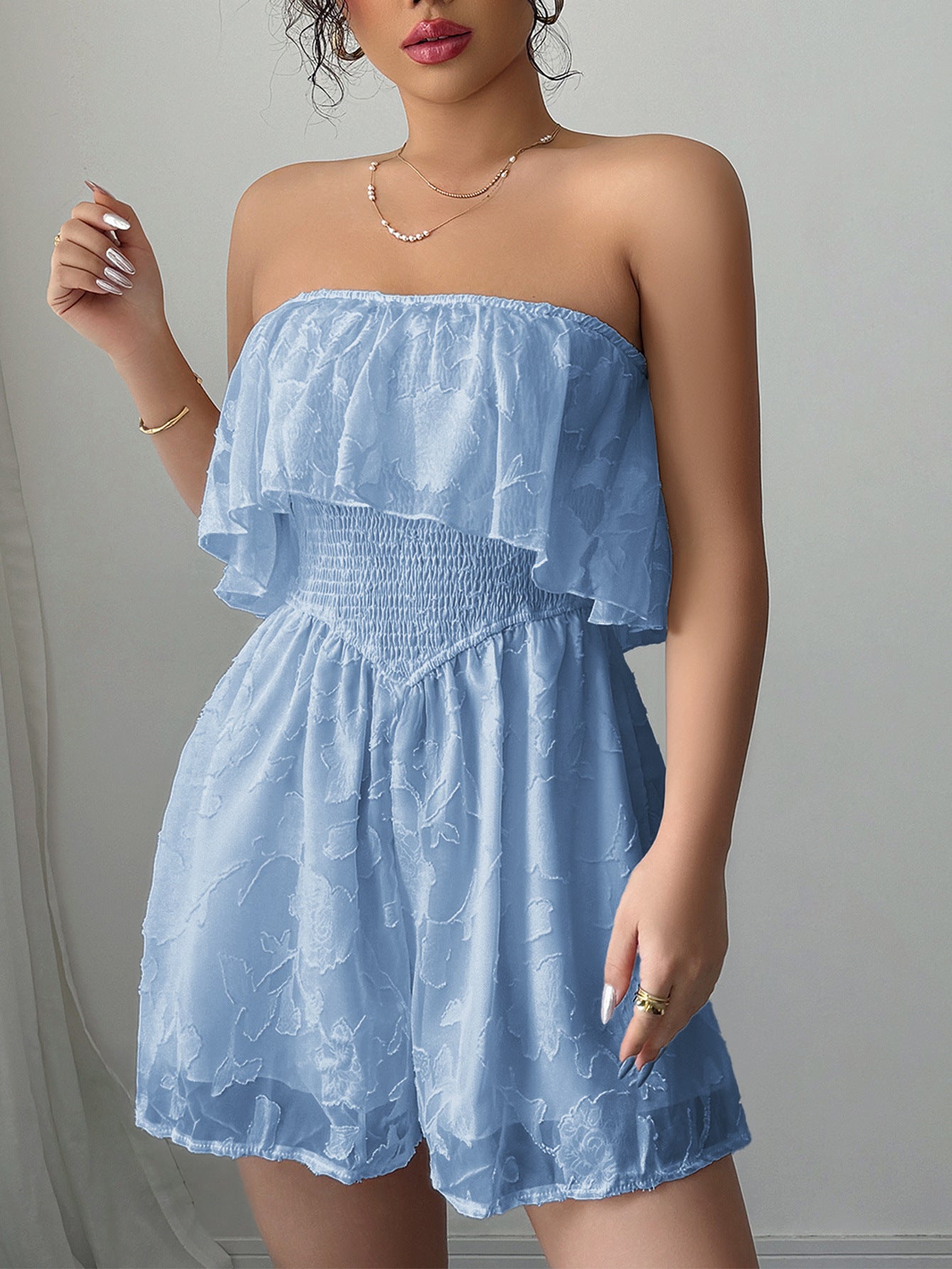 Relaxed fit and flattering waist

