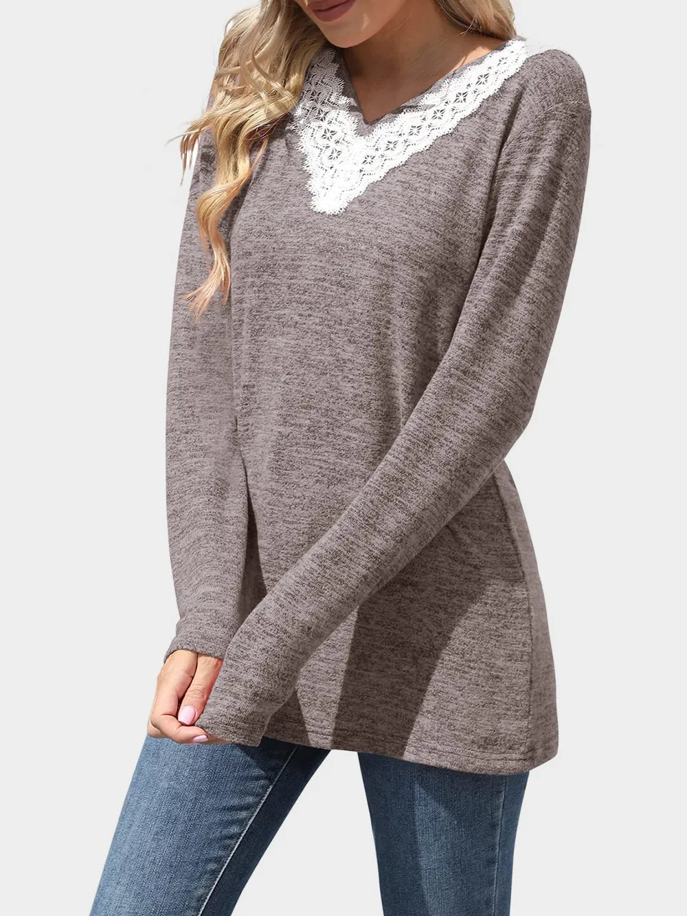 Solid color V-neck loose casual long sleeved T-shirt top for women's wear