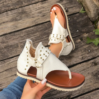 Boho flat sandals with raw finish

