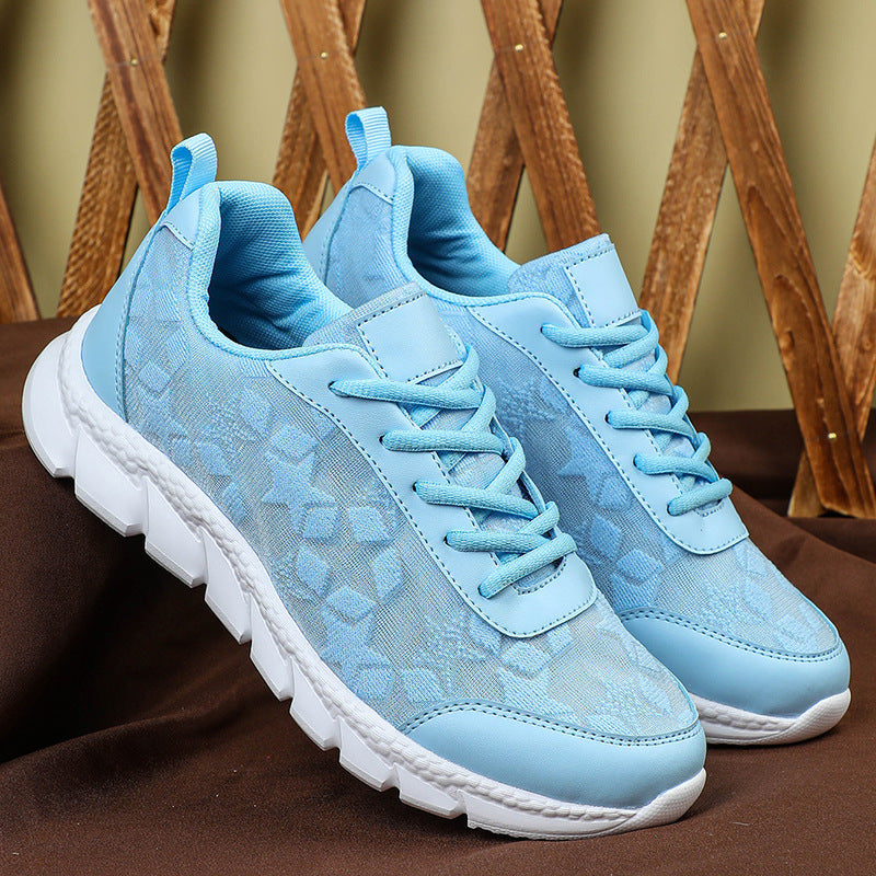 Mesh white running sneakers

