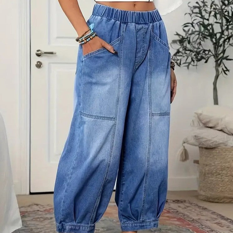 The 'Nostalgic-Edge' High-Rise Denim Capris