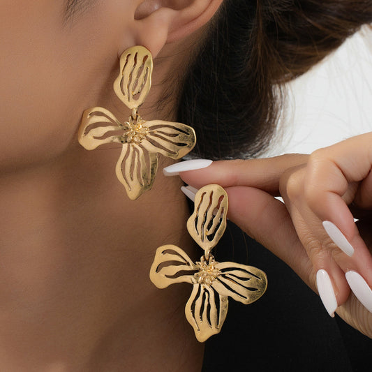 The Golden Petal Hollow Leaf Earrings