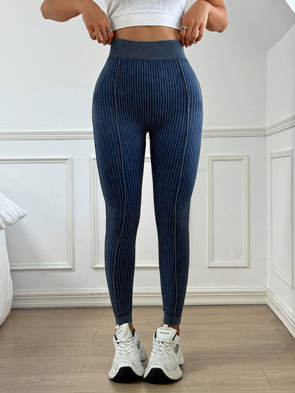 The Aura "Peach Lift" V-Waist Seamless Leggings