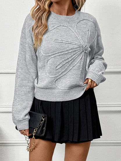 Solid color simple three-dimensional flower round neck pullover sweater
