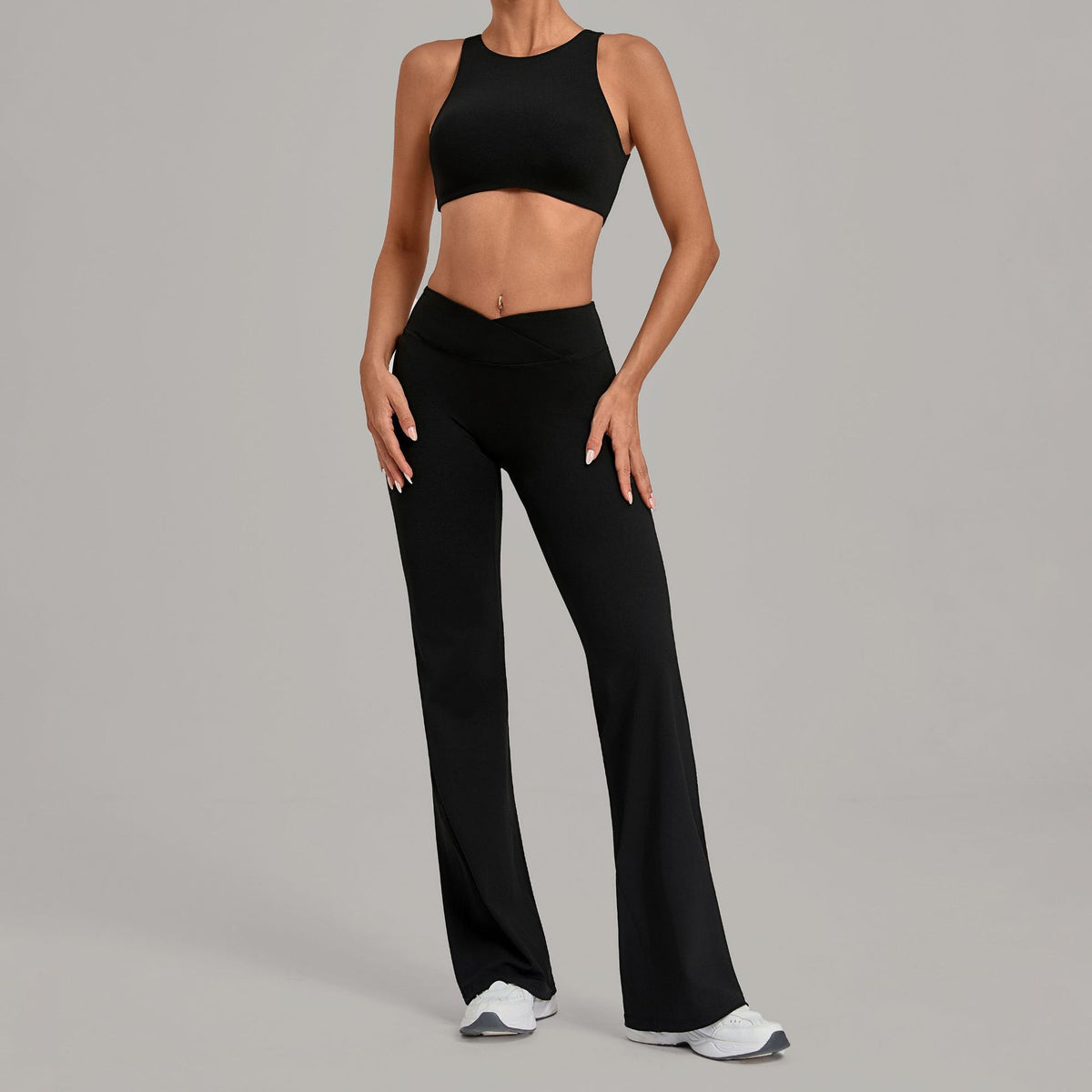 Women's black two piece seamless yoga set by Mazify